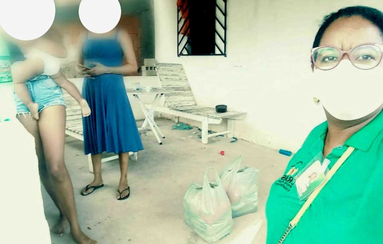 Camacã: Secretaria de Assistência Social doa cestas básicas para amenizar o enfrentamento do coronavírus
